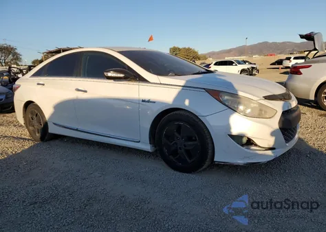 2012 Hyundai Sonata Hybrid from USA, damaged, VIN KMHEC4A47CA059207